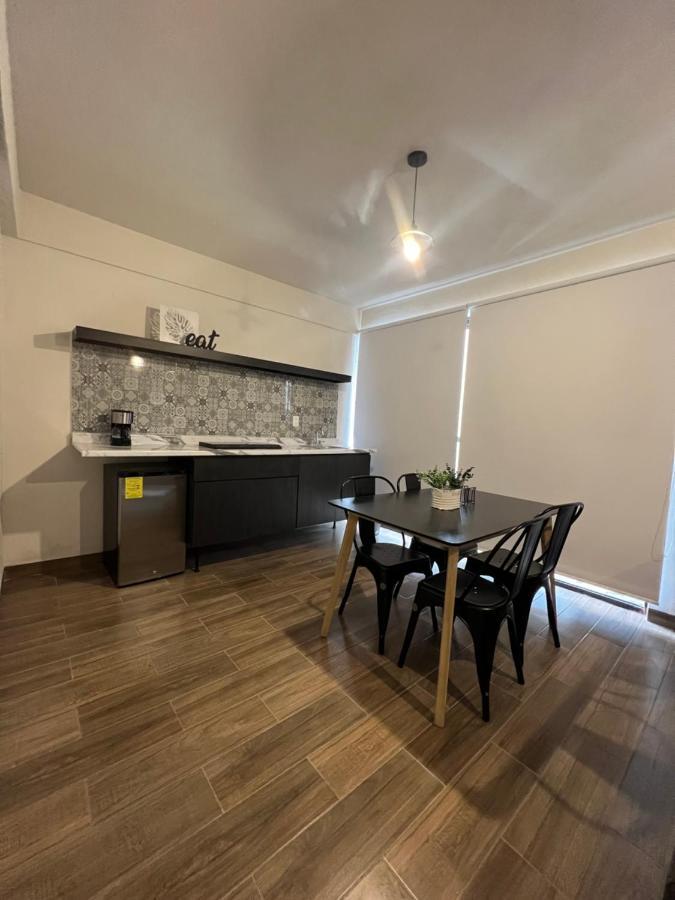 Hotel Tia Flora 레온 외부 사진