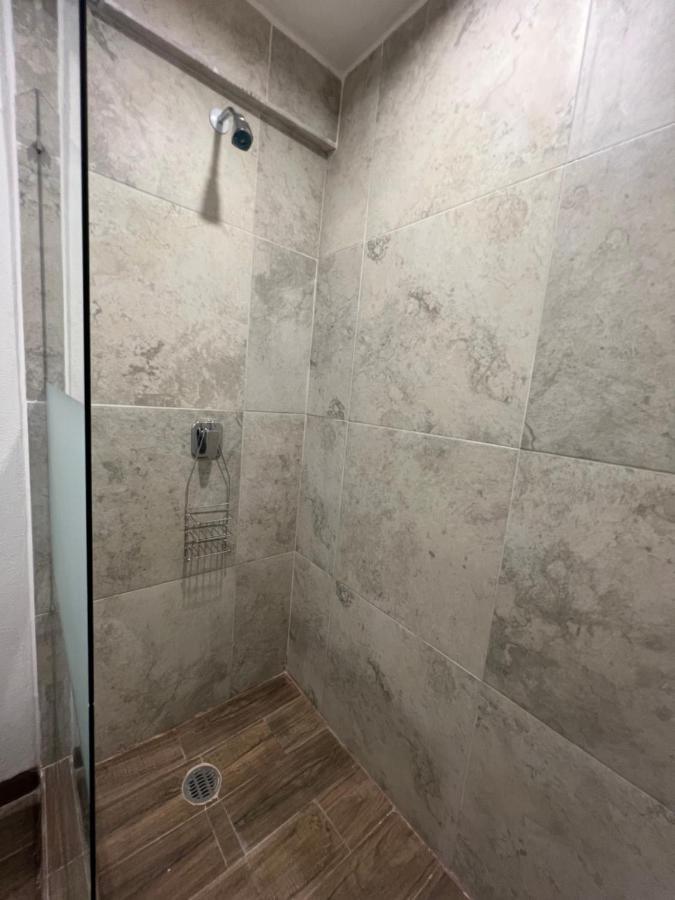 Hotel Tia Flora 레온 외부 사진