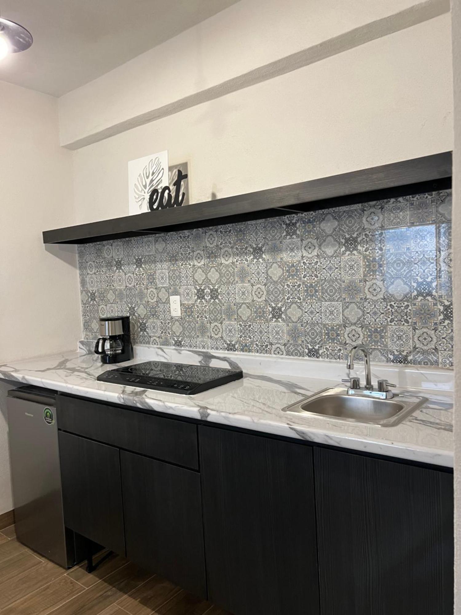 Hotel Tia Flora 레온 외부 사진